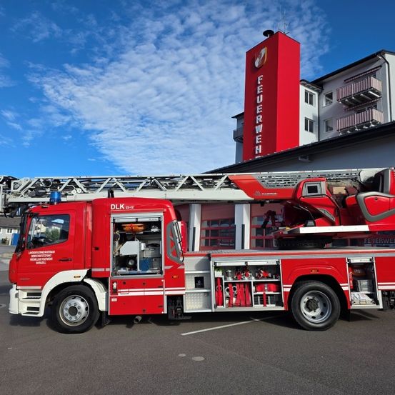 DLK 23/12 Mariazell - Drehleiter mit Rettungskorb