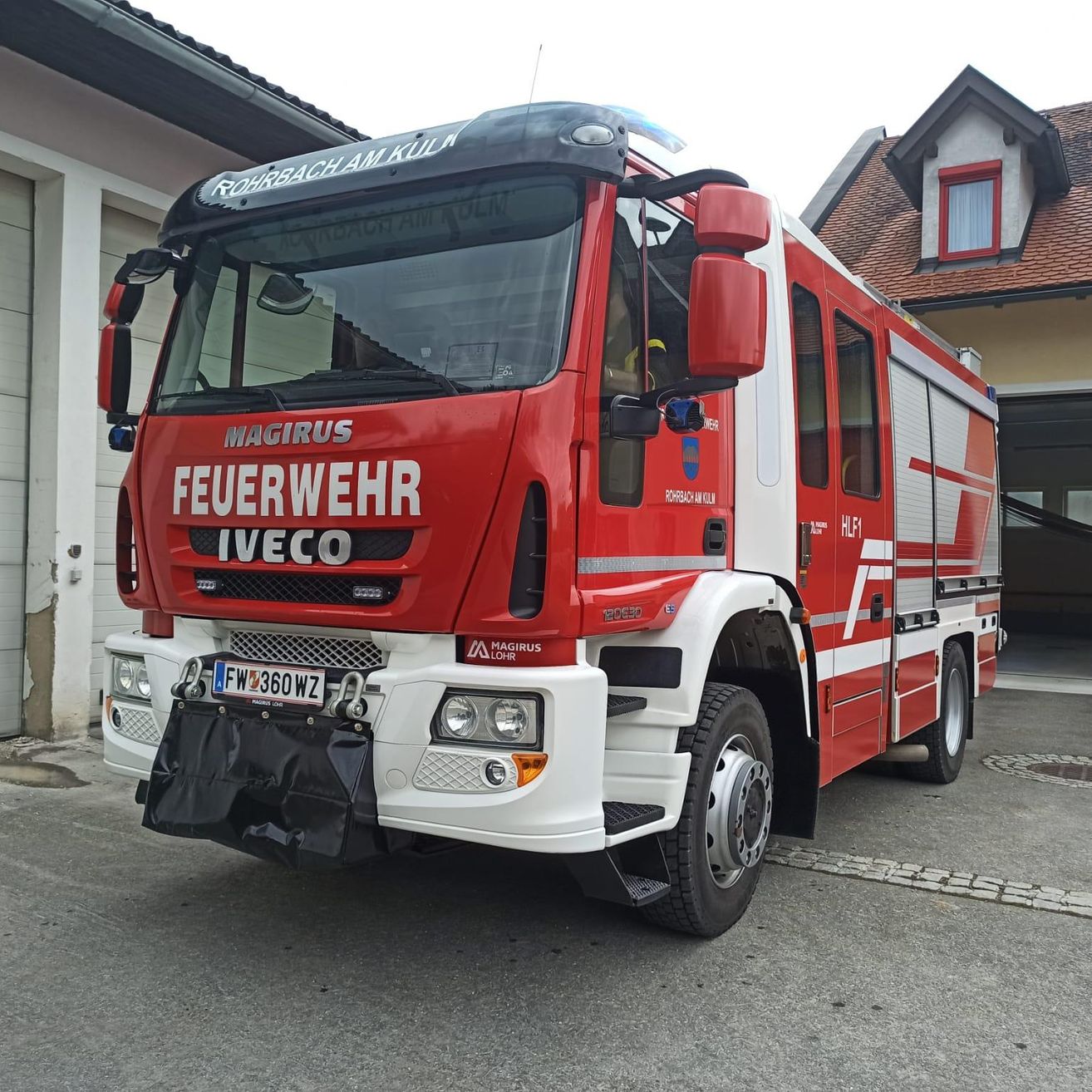 Bild enthält, Bumper, Transportation, Vehicle, Truck, Machine, Wheel