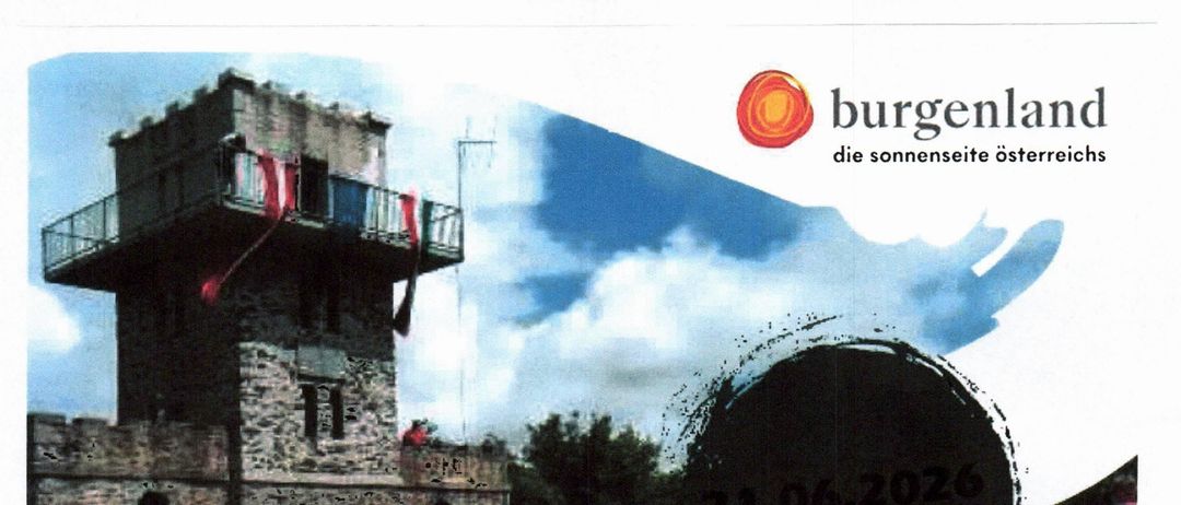 Plakat für eine Sternwanderung zum Gipflturm am 21.06.2026. Beinhaltet Zeitplan, Orte und Shuttleservice-Details.