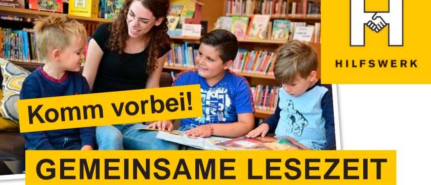Plakat für eine Gemeinschafts-Lesezeit für Kinder, mit Kindern, die mit Freiwilligen lesen, Datum und Uhrzeit aufgeführt und Standortinformationen.