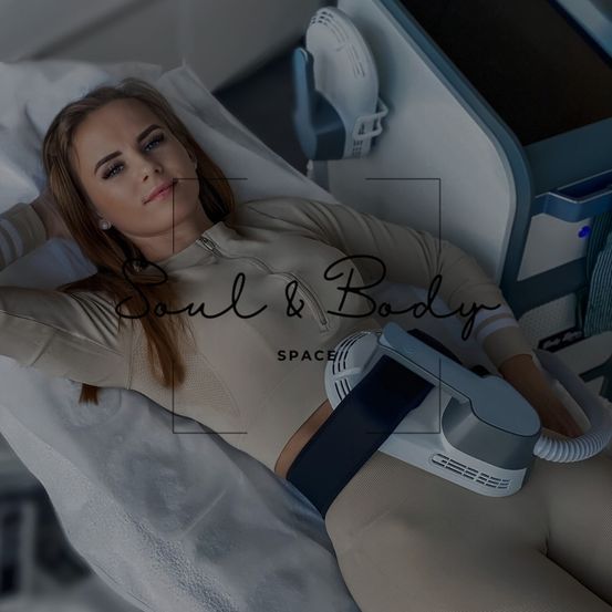 Bild enthält, Architecture, Building, Hospital, Adult, Female, Person, Woman, Ultrasound