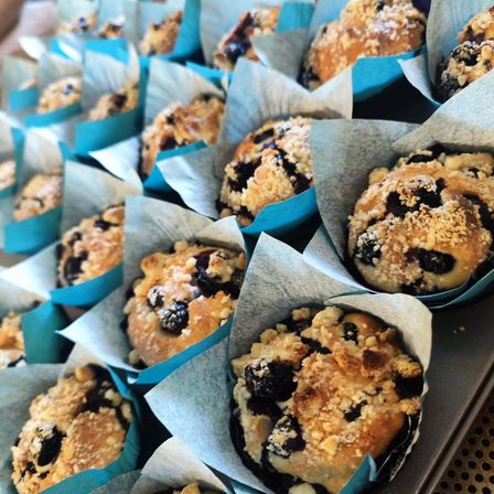 Bild enthält, Dessert, Food, Muffin, Berry, Fruit, Plant, Produce, Blueberry