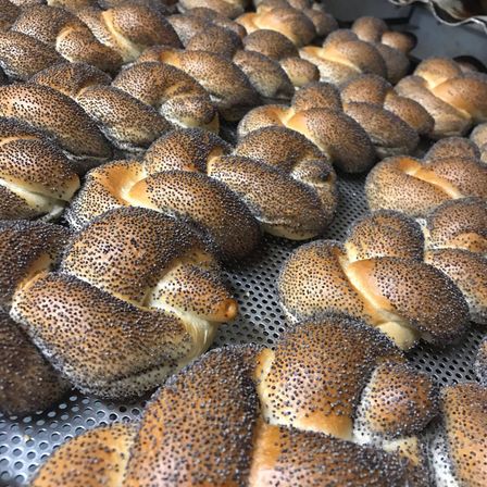 Bild enthält, Bread, Bun, Food, Shop, Fungus, Plant