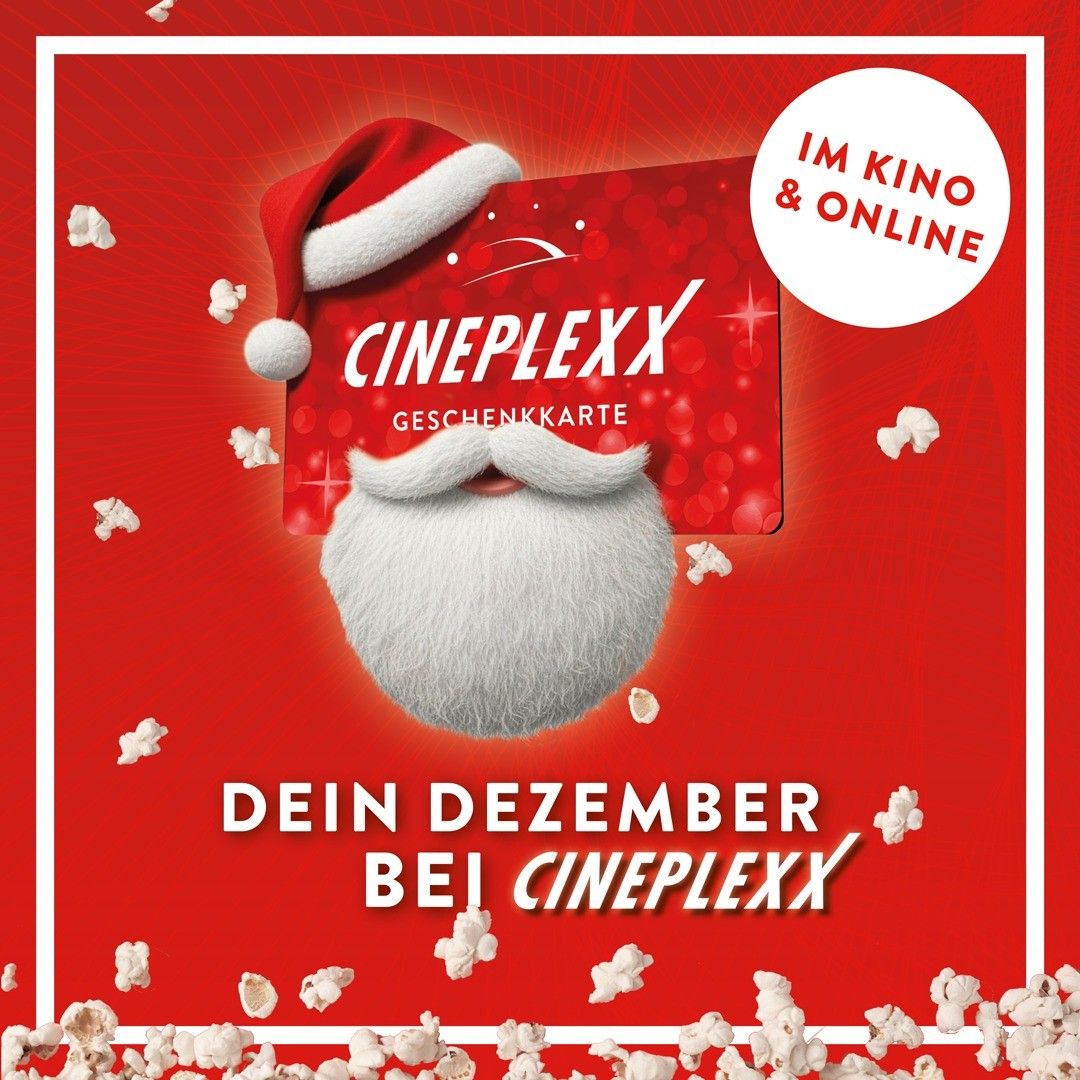 Werbung fur Cineplexx-Geschenkkarten mit einem Weihnachtsmann-Gesicht, Bart und Hut, einem Weihnachtsbaum und Popcorn auf rotem Hintergrund.