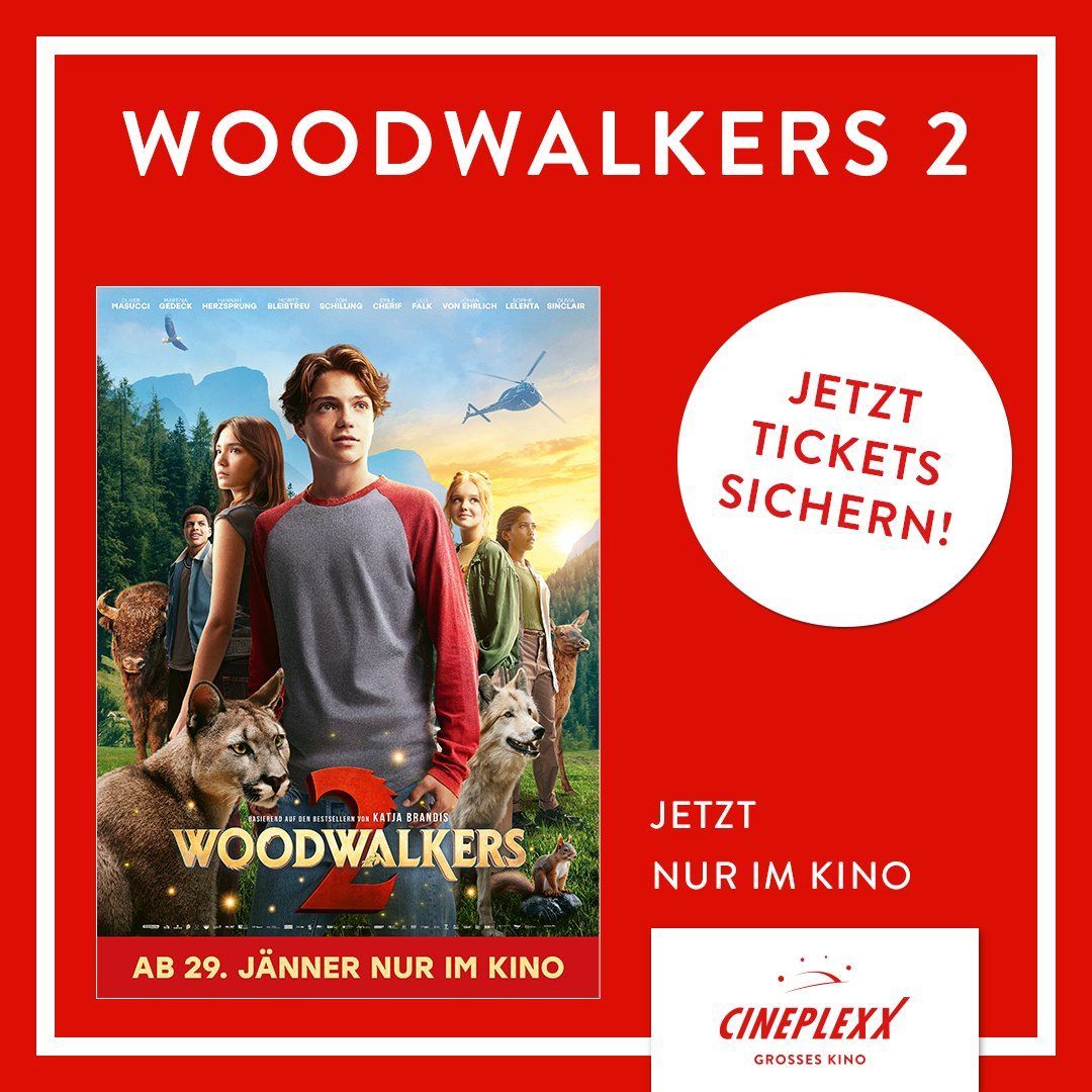 Filmposter für Woodwalkers 2 mit rotem Hintergrund. Ein junger Mann und eine Frau mit Tieren in einem Wald. Der Plakattext lautet 'Jetzt Tickets Sichern!' und 'Jetzt nur im Kino'.