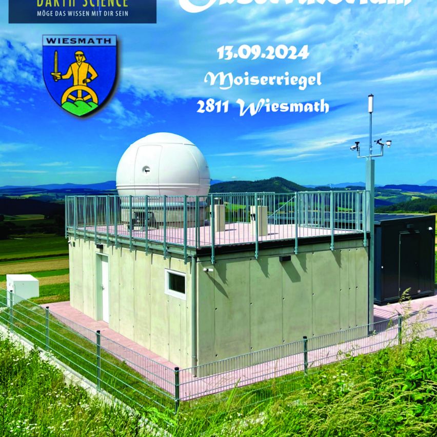 Bild enthält, Person, Architecture, Building, Planetarium, Grass, Plant, Observatory