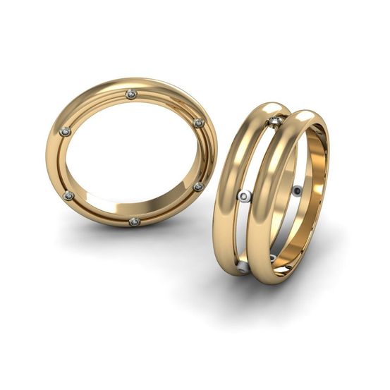 Bild enthält, Accessories, Jewelry, Ring, Locket, Pendant, Gold