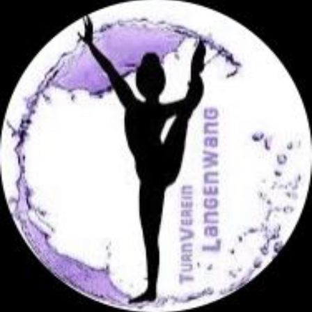 Ein kreisförmiges Logo mit einer Silhouette einer Person, die eine Yoga-Pose ausführt, mit dem Text Turnverein Langenwang in lila Schrift.