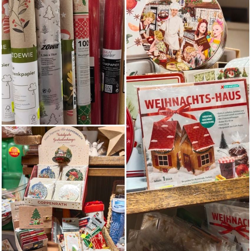 Vier Bilder verschiedener Weihnachtsdekorationen. Eine zeigt Geschenkpapier, ein anderes einen Weihnachtshaus-Bausatz, ein drittes eine Schachtel mit Ornamenten und das letzte ein Geschenkset.