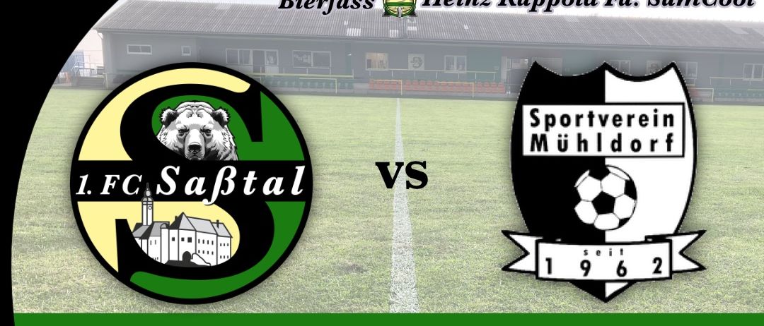 Eine Fußballspiel-Ankündigung zeigt die Teams 1. FC Sabtal und Sportverein Mühldorf. Es enthält Details wie Datum, Uhrzeit und Austragungsort des Spiels. Eine Aftershow-Party mit DJ Santa Claus wird ebenfalls erwähnt.