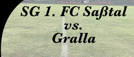 Plakat für ein Jugendfußballspiel zwischen SG 1. FC Saftal und Gralla am 18. September 2026 um 16 Uhr in Mettersdor. Das Plakat zeigt ein grünes Spielfeld und ein Stadion im Hintergrund.