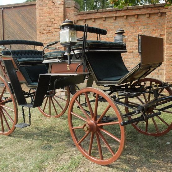 Bild enthält, Machine, Wheel, Transportation, Vehicle, Wagon, Horse Cart, Carriage