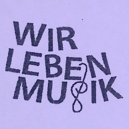 Bild enthält, Text, Handwriting, Animal, Bird