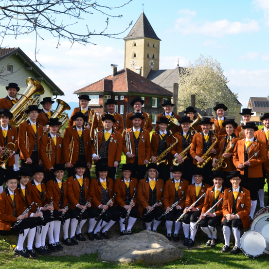 Bild enthält, Group Performance, Music, Music Band, Musician, Performer, Person, People, Adult, Female, Woman