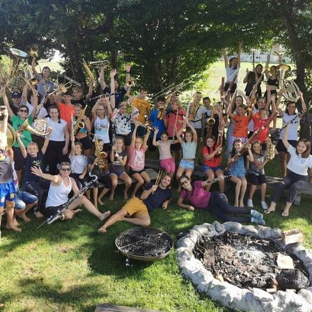 Bild enthält, Grass, Park, Summer, People, Tree, Photography, Portrait, Backyard, Vegetation, Grove