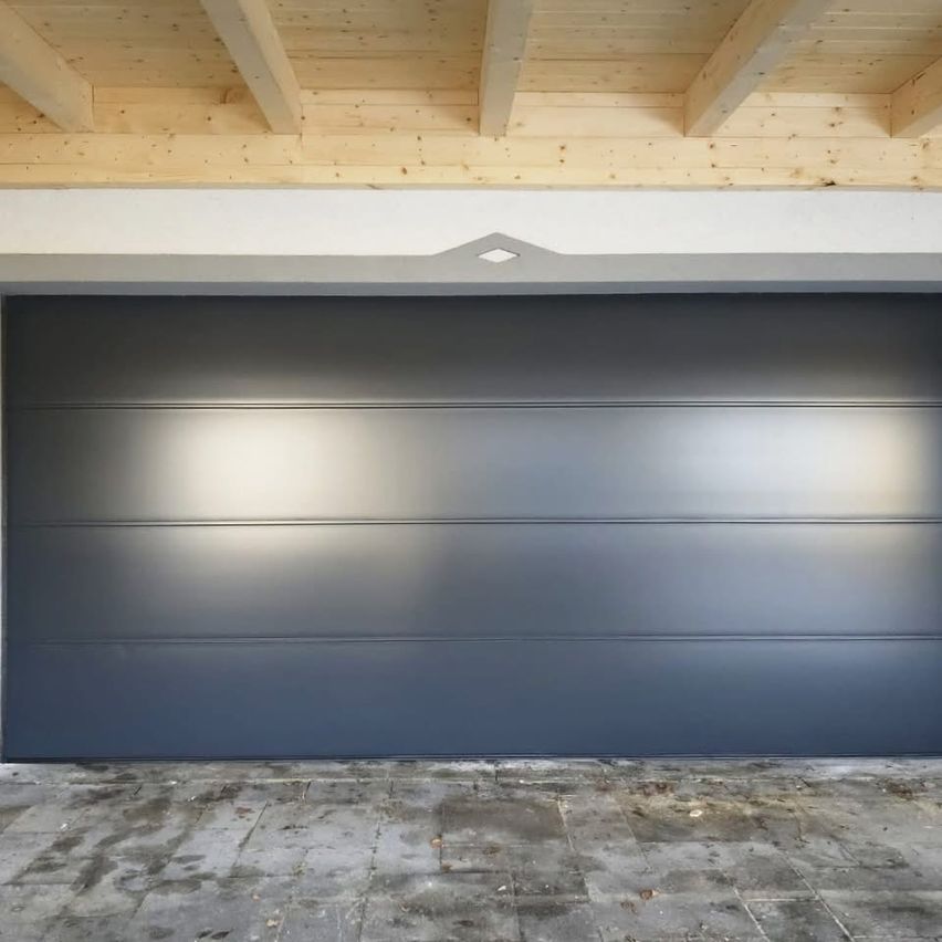 Bild enthält, Garage, Indoors, Gate, Interior Design