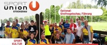 Bild enthält, People, Person, Adult, Male, Man, Face, Advertisement, Bag, Handbag, Hat