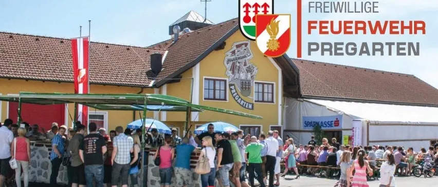 Ein Plakat für ein Feuerwehrfrühstücksevent am Donnerstag, 14. Mai 2026. Drei Männer sind auf dem Plakat abgebildet. Die Veranstaltung findet im Feuerwehrhaus, Tragweiner Strasse 72 statt.