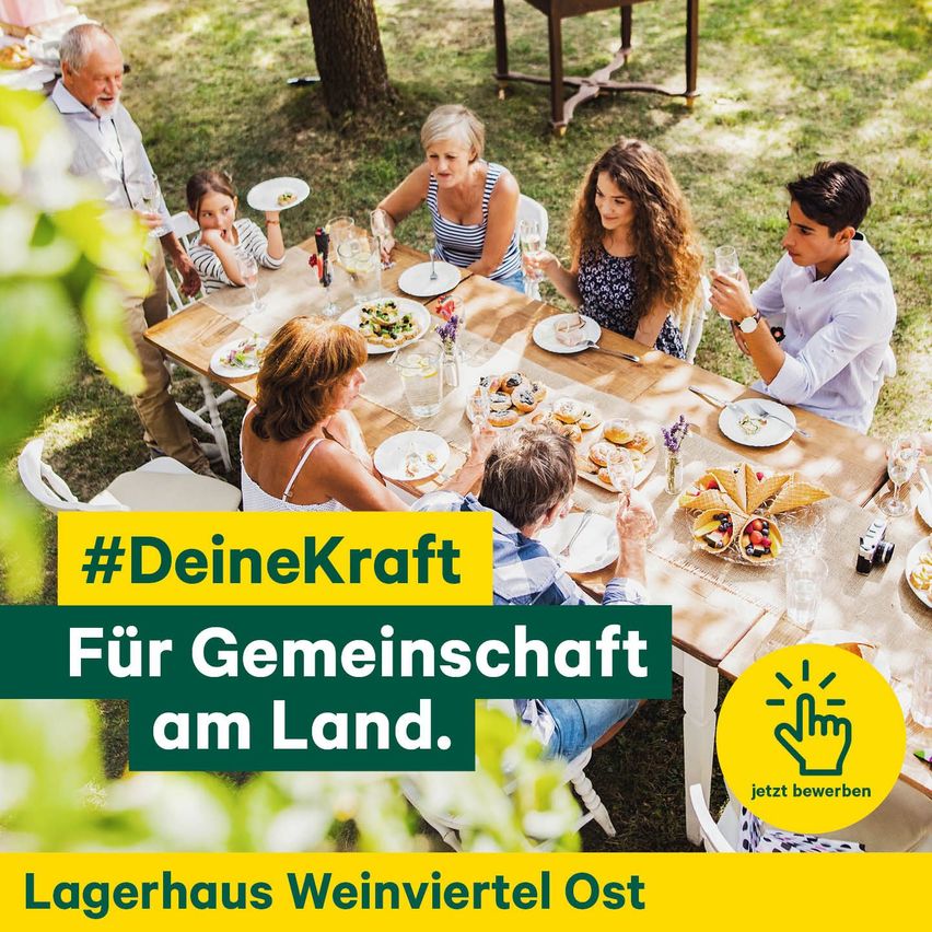 Bild enthält, People, Person, Dining Table, Table, Adult, Male, Man, Child, Female, Girl