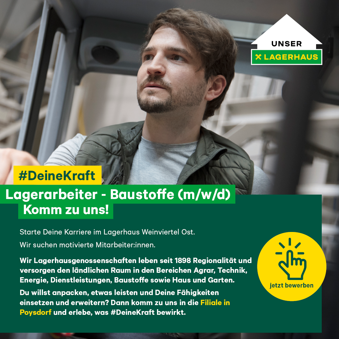 Ein Mann in einem grünen Vest sitzt in einem Fahrzeug und schaut nach vorne. Ein gelbes Schild zeigt '#DeineKraft'. Ein grüner Banner darunter zeigt 'Lagerarbeiter - Baustoffe (m/w/d) Komm zu uns!' und weitere Texte. Ein gelbes kreisförmiges Symbol mit einer Handgeste befindet sich unten rechts.