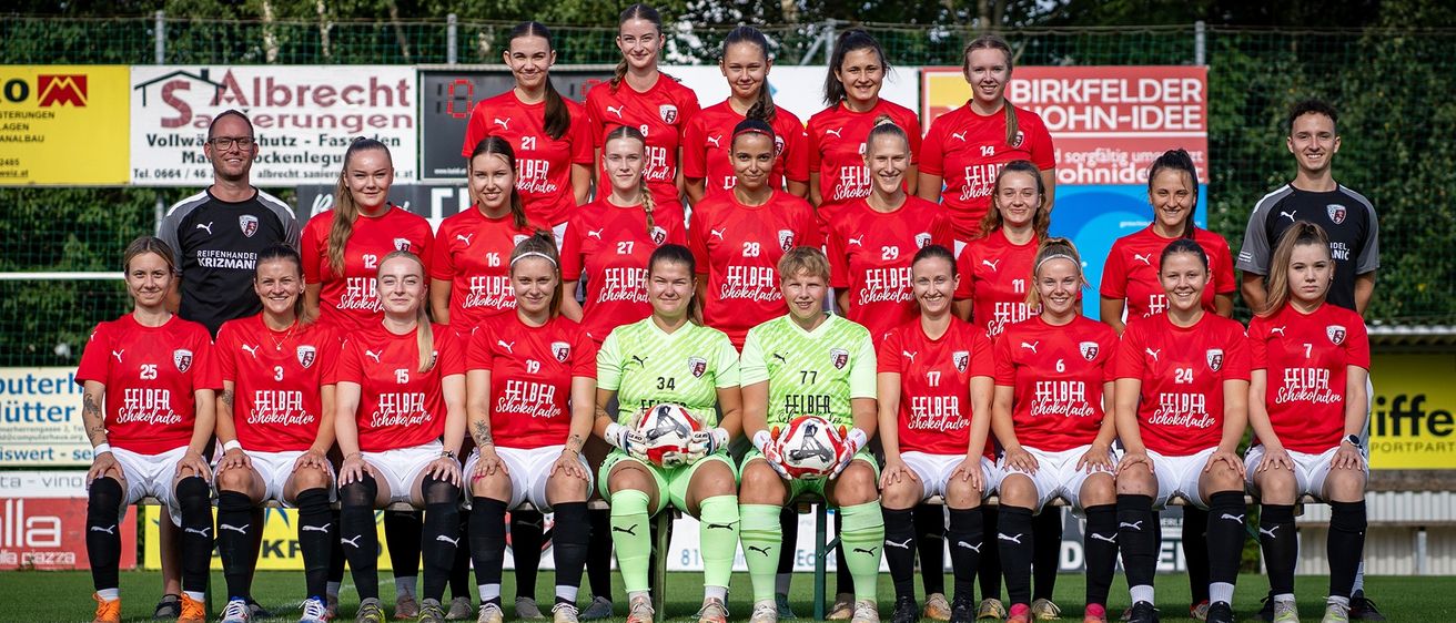 Bild enthält, People, Person, Team, Groupshot, Adult, Female, Woman, Boy, Male, Teen