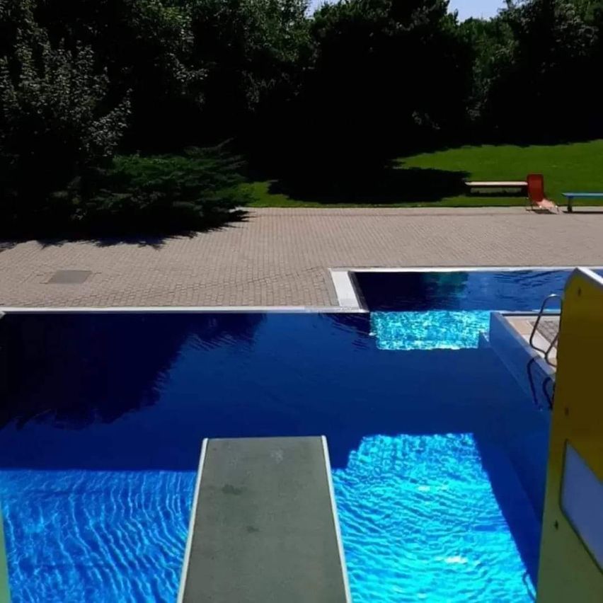 Bild enthält, Pool, Water, Swimming Pool, Outdoors, Aerial View