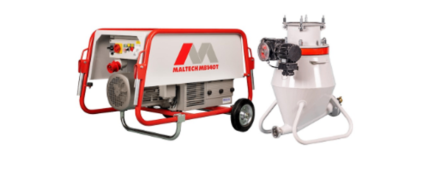 Ein Bild einer roten und weißen Industriemaschine mit der Marke Maltech MB40T darauf. Sie steht auf einem weißen Hintergrund.