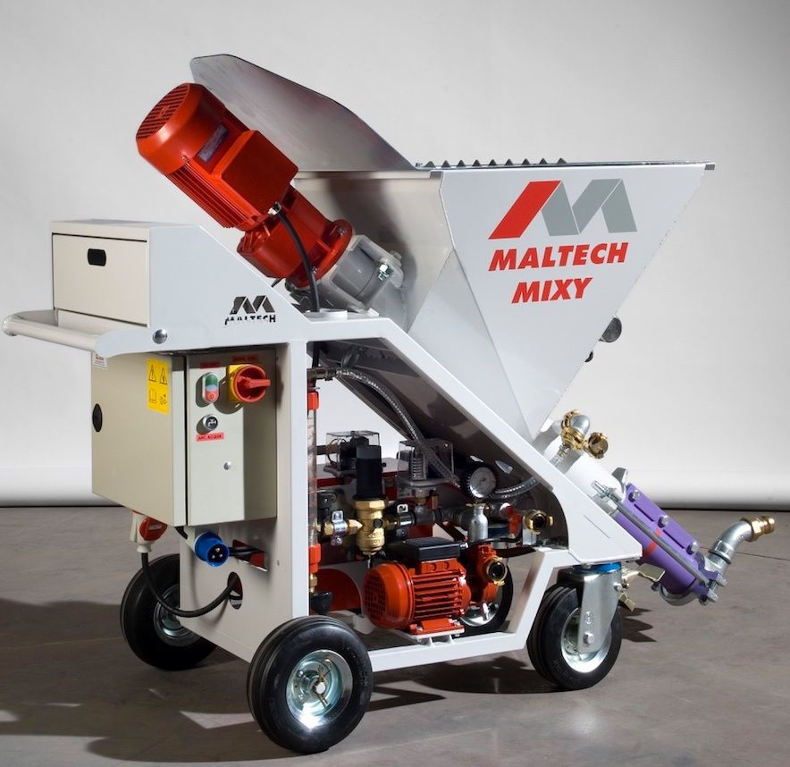 Eine weiße und rote Industriemaschine, mit der Aufschrift 'MALTECH MIXY', mit Rädern, einem roten Motor und verschiedenen Rohren und Messgeräten.