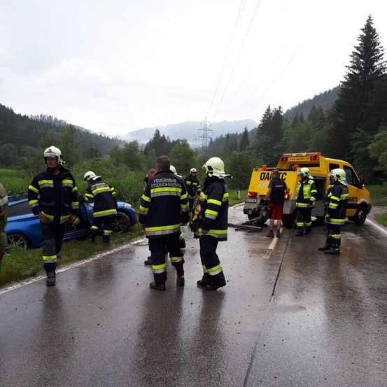 Bild enthält, Person, Adult, Male, Man, Worker