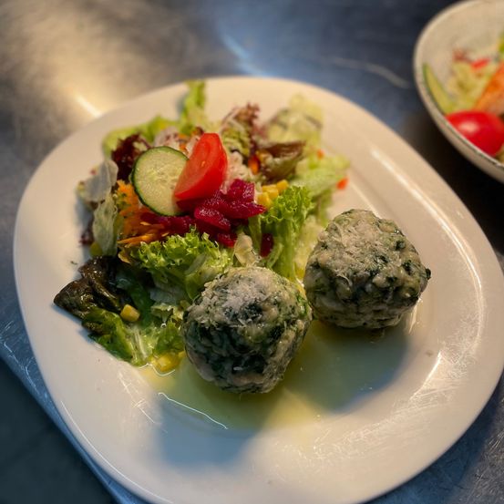 Bild enthält, Food, Food Presentation, Plate, Meat