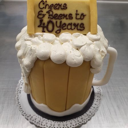 Bild enthält, Birthday Cake, Cake, Cream, Dessert, Food, Sweets