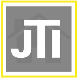 Ein Logo mit den Buchstaben JTI in weißer Schrift auf grauem Hintergrund, umgeben von einem gelben Rahmen.