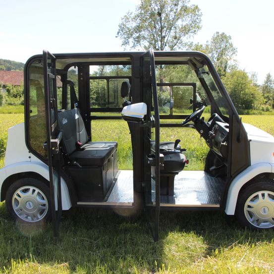 Bild enthält, Machine, Wheel, Transportation, Vehicle, Car, Golf, Sport, Golf Cart