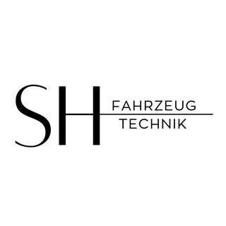 Das Bild zeigt das SH-Logo, das die Buchstaben SH in Fettdruck mit einer horizontalen Linie in der Mitte enthält, über dem Text 'Fahrzeug Technik', was im Deutschen 'Fahrzeugtechnik' bedeutet.
