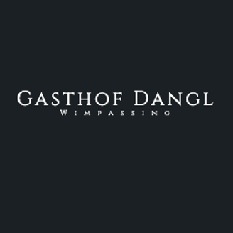 Das Bild zeigt das Logo für Gasthof Dangl, gelegen in Wimpassing, auf schwarzem Hintergrund. Der Text ist in Weiß, mit 'Gasthof Dangl' oben und 'Wimpassing' darunter.
