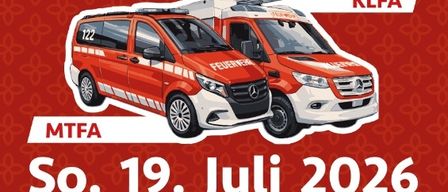 Rotes Plakat mit zwei Feuerwehrwagen, das das Dorffest mit Fahrzeugkontrolle am Samstag, 19. Juli 2026, ankündigt, beginnend mit einem Gottesdienst um 9:30 Uhr, gefolgt von Frühstück mit Norbert und Freunden und einem Fest mit Musik.