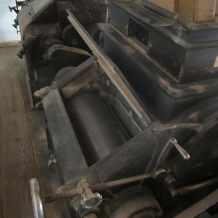 Bild enthält, Machine, Car, Transportation, Vehicle, Lathe