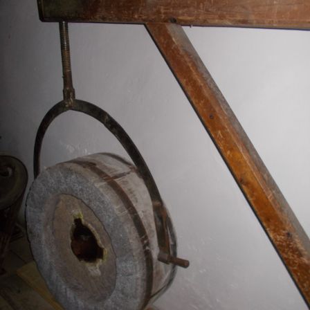 Bild enthält, Machine, Wheel, Gong, Musical Instrument