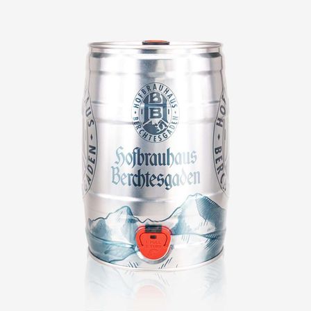 Ein metallischer Bierfass gekennzeichnet mit 'Hoefbrauhaus Berchtesgaden', einem roten Zapfhahn und einer Bergkette-Illustration.