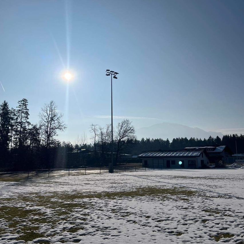 Bild enthält, Ground, Nature, Outdoors, Sky, Astronomy, Moon, Night