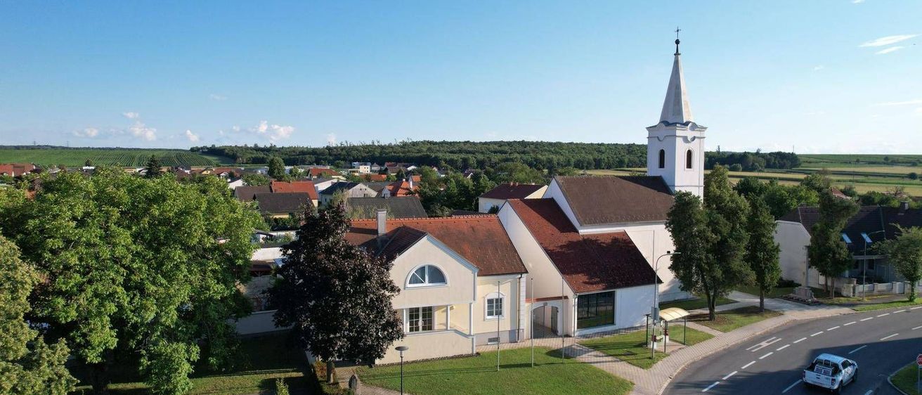 v1_migrated_image_40907860