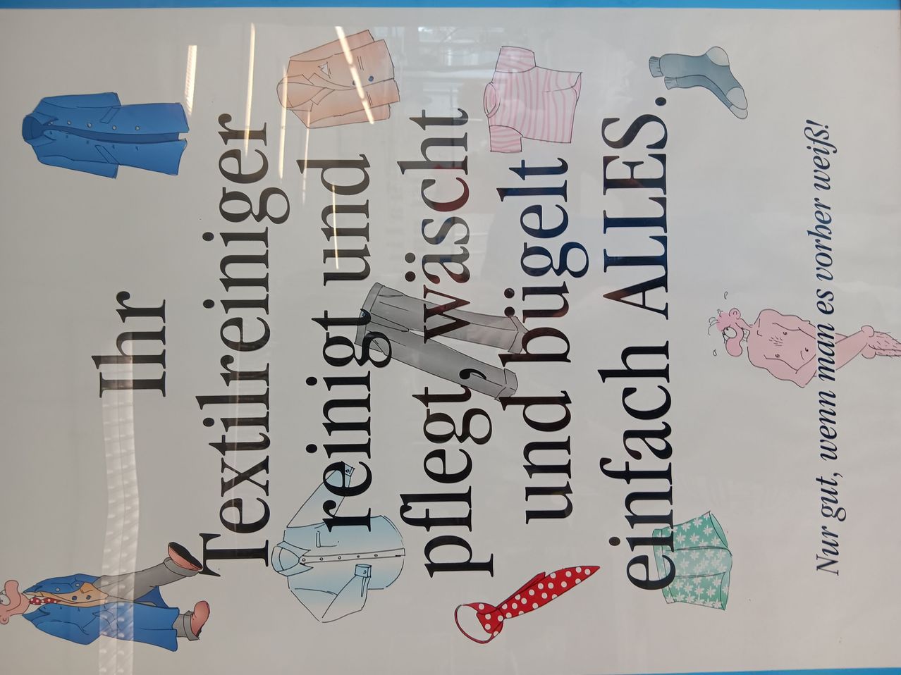 Bild enthält, Person, Text, People, Advertisement, Poster, White Board