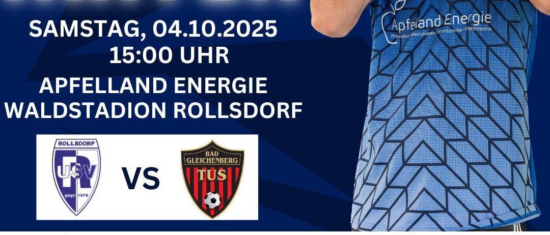 Poster für ein bevorstehendes Fußballspiel. Zeigt einen Spieler in blauem Trikot, der Hände vor Augen hält. Datum: Samstag, 4. Oktober 2025. Zeit: 15:00 Uhr. Ort: Apfelland Energie Waldstadion Rollsdor. Teams: Rollsdorf gegen Bad Gleichenberg.