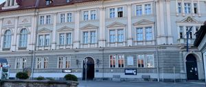 Bild enthält, Architecture, Building, Housing, House, City, Urban, Mansion, Palace