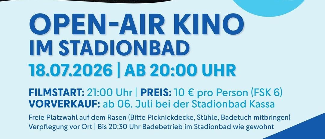Plakat für eine Open-Air-Kinoveranstaltung mit Glennkill Schafskrimi, bei der eine Gruppe von Menschen einen Film unter den Sternen schaut, ein Schaf und ein Schafhund. Die Veranstaltung ist für den 18. Juli 2026 um 20:00 Uhr geplant.
