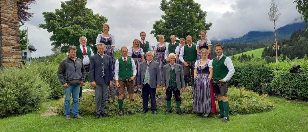 People, Person, Grass, Groupshot, Outdoors, Nature, Vegetation, Coat, Park, Tree