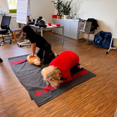 Bild enthält, Adult, Female, Person, Woman, Fitness, Pilates, Boy, Child, Male, Face