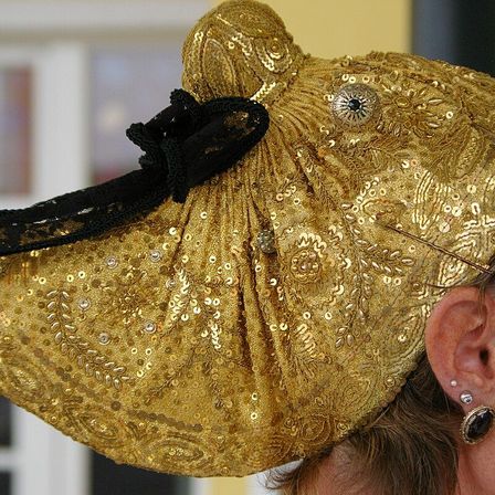 Bild enthält, Accessories, Hat, Earring, Jewelry, Adult, Bride, Female, Person, Woman