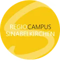 Ein gelbes kreisförmiges Logo mit dem Text 'REGIO CAMPUS SINABELKIRCHEN' in weißer Schrift auf schwarzem Hintergrund.