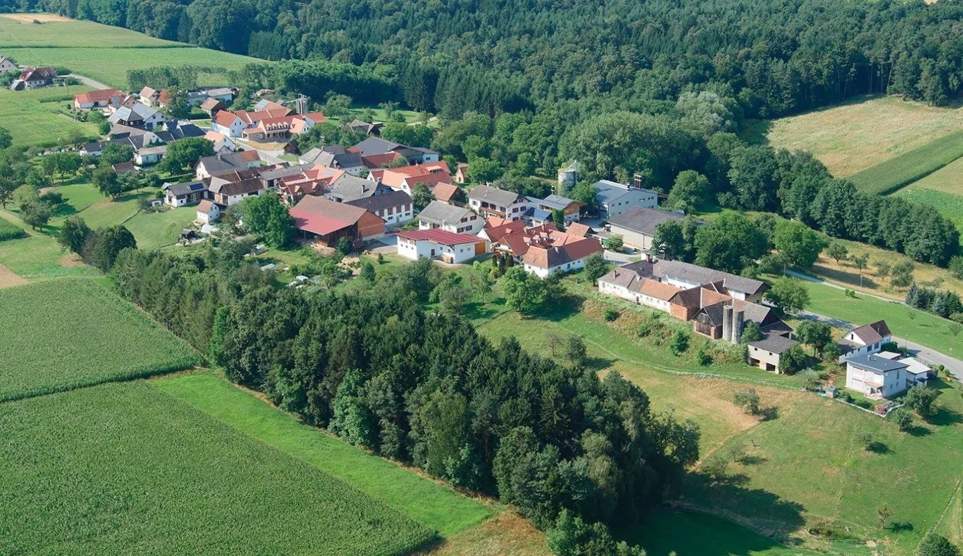 Outdoors, Nature, Countryside, Rural, Architecture, Building, Village